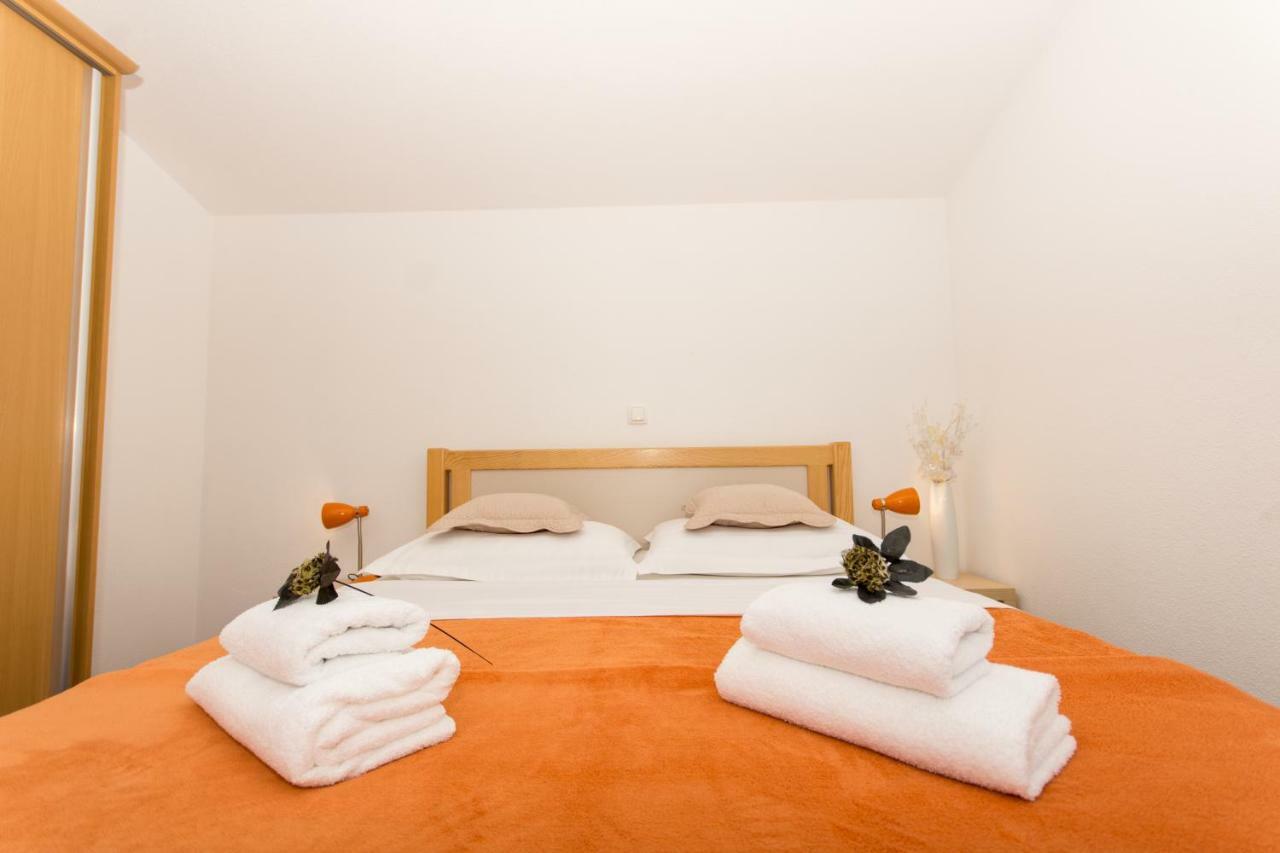 Apartments Cavar Trogir Exterior photo